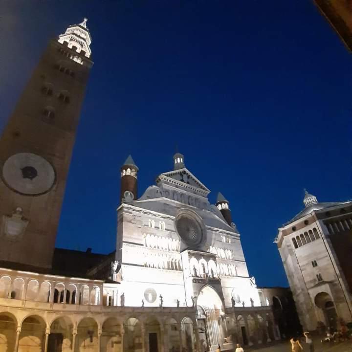 Castle House Apartman Cremona Kültér fotó